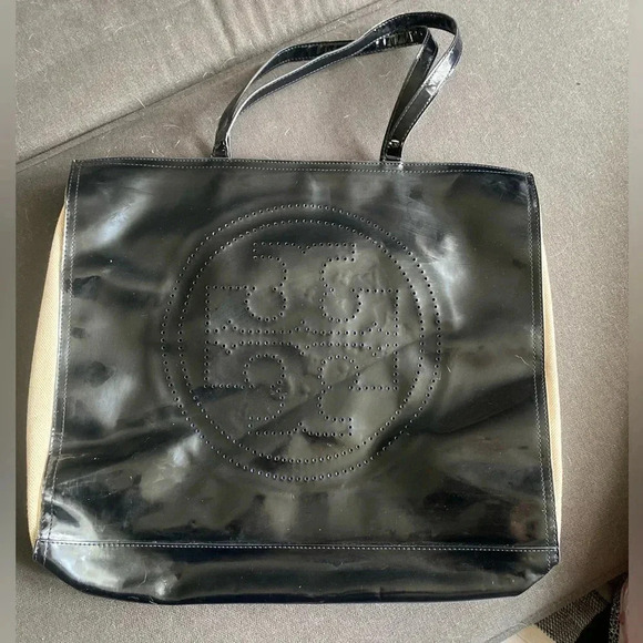 Tory Burch Handbags - Tory Burch Tote